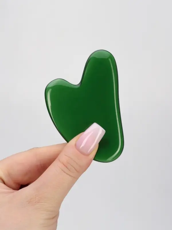 Массажёр гуаша &laquo;Сердце&raquo;, 8.5&times;5.5 см, зелёный