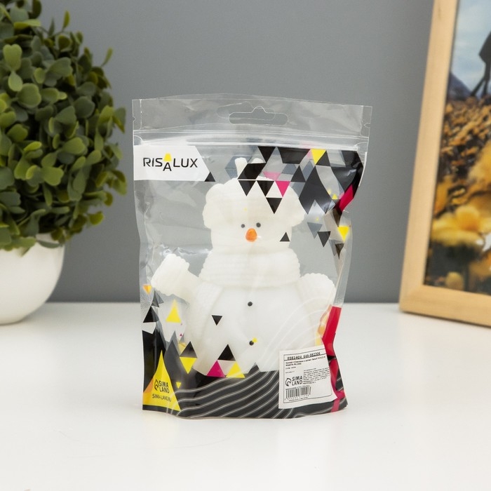 Ночник Ночник "Снеговик в шапке" LED от батареек 3хLR44 белый 7х7х12 см