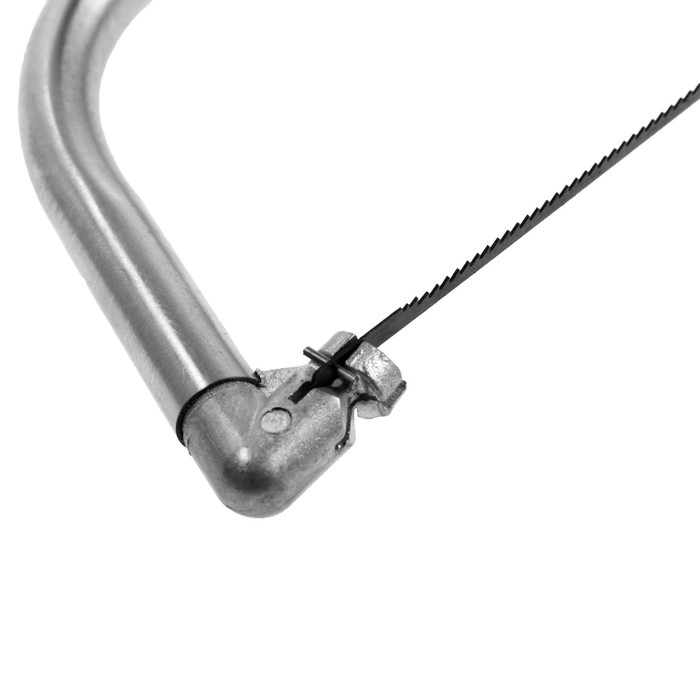 Набор с ножовкой ТУНДРА, пилки по металлу 5 шт., пилка универсальная 1 шт. Набор с ножовкой ТУНДРА, пилки по металлу 5 шт., пилка универсальная 1 шт.