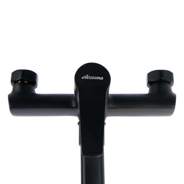 Смеситель для ванны Accoona A71300F, однорычажный, излив 300 мм, душевой набор, черный Смеситель для ванны Accoona A71300F, однорычажный, излив 300 мм, душевой набор, черный