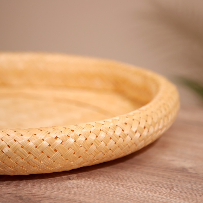 Тарелка плетёная, из бамбука 40х40х6 см Тарелка плетёная, из бамбука 40х40х6 см