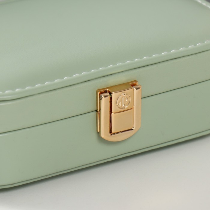 Шкатулка кожзам для украшений  Шкатулка кожзам для украшений "Эмори" зелёная 15х10х4,5 см