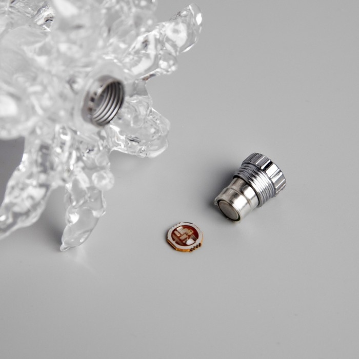 Ёлочная игрушка «Хрустальная ёлочка» 12 см, от батареек, свечение мульти (RGB) Ёлочная игрушка «Хрустальная ёлочка» 12 см, от батареек, свечение мульти (RGB)