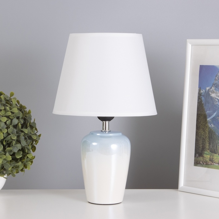 Лампа настольная Лампа настольная "Блеск" 1х40Вт Е27 нежно голубой 20х20х32см