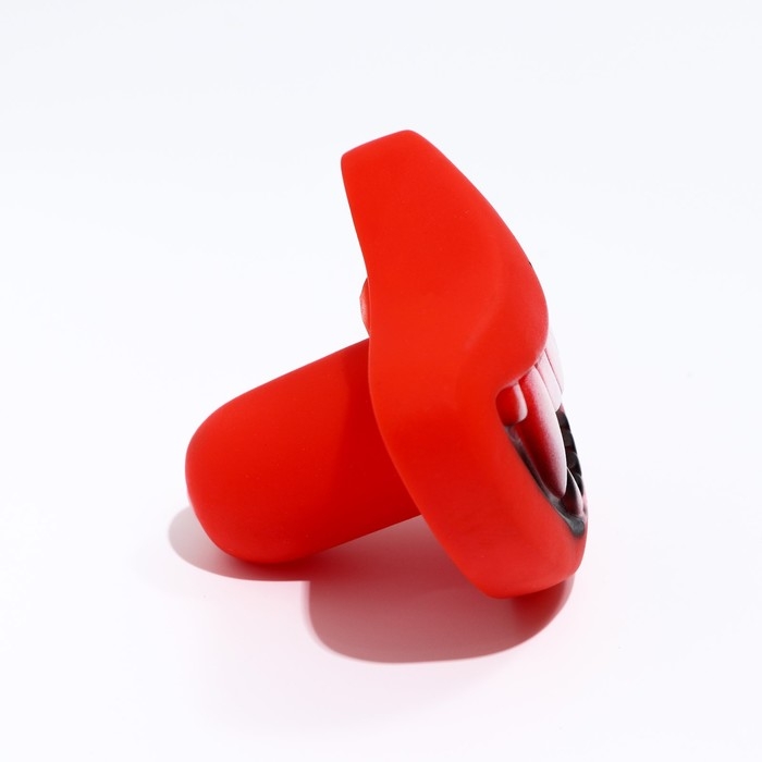 Игрушка пищащая Игрушка пищащая "Вамп" для собак, 8,5 х 7 см, красная