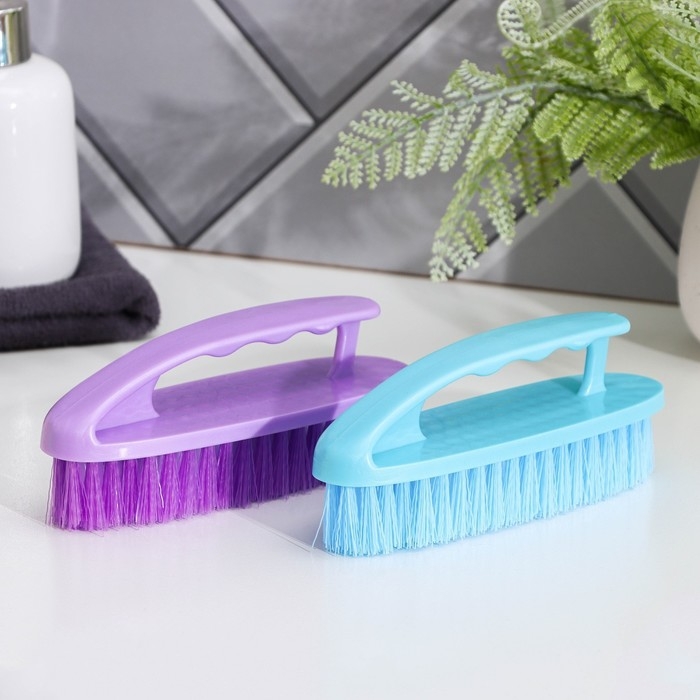 Щётка - утюжок Доляна «Дельта», цельная ручка, 16×5×6,5 см, цвет МИКС Щётка - утюжок Доляна «Дельта», цельная ручка, 16×5×6,5 см, цвет МИКС