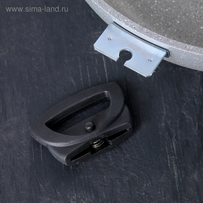 Сотейник, d=30 см, съёмные ручки, стеклянная крышка, антипригарное покрытие, цвет светло-серый Сотейник, d=30 см, съёмные ручки, стеклянная крышка, антипригарное покрытие, цвет светло-серый