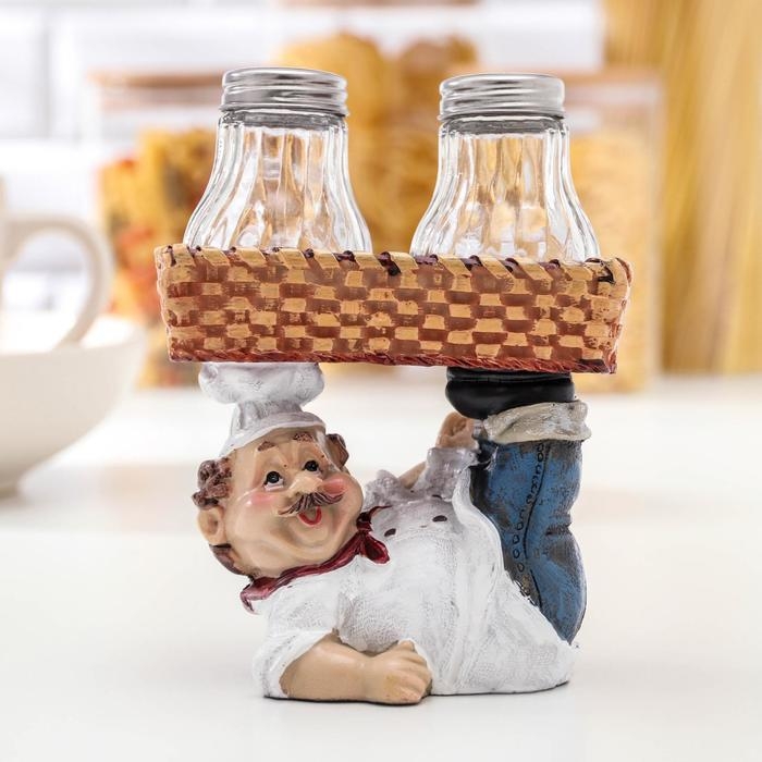 Набор для специй из стекла на подставке &laquo;Повар держит корзинки&raquo;, 3 предмета: солонка 40 мл, перечница 40 мл, подставка, цвет МИКС