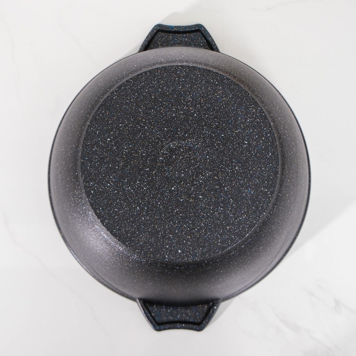 Кастрюля «Гранит Star», 5 л, d=26 см, h=13 см, антипригарное покрытие, тёмно-синий Кастрюля «Гранит Star», 5 л, d=26 см, h=13 см, антипригарное покрытие, тёмно-синий