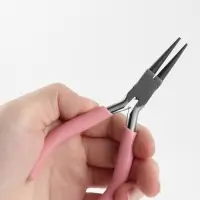 Круглогубцы для рукоделия, 12.5&times;6.5 см, розовые