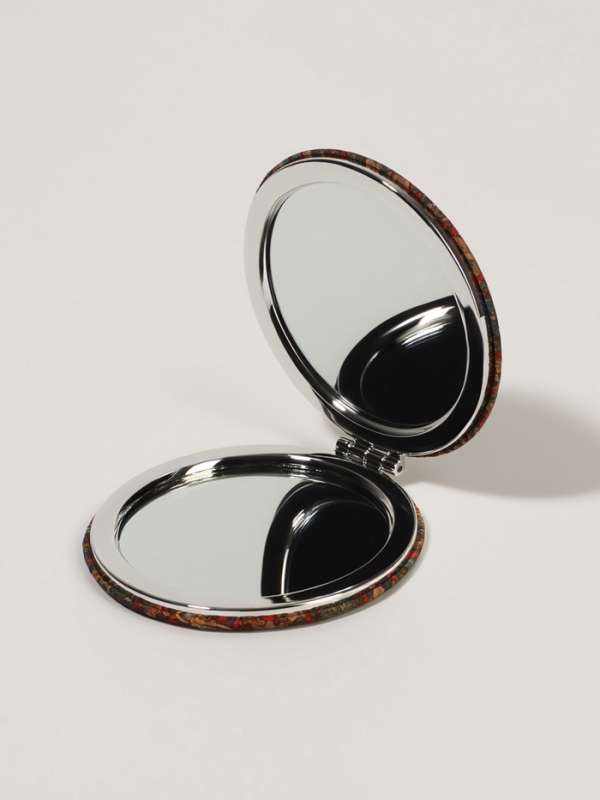 Зеркало складное «Орнамент», d = 7,2 см, с увеличением, цвет коричневый/оранжевый