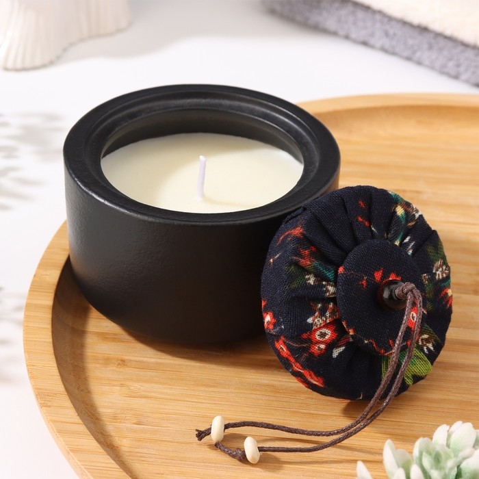 Свеча ароматическая Свеча ароматическая "Soy WAX", страсть, черная, 9х9 см