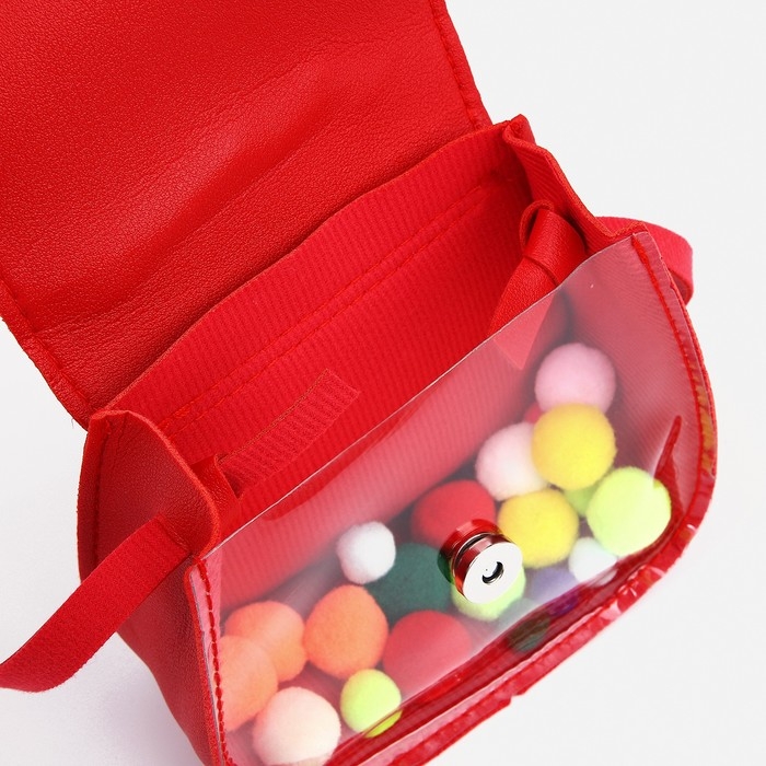 Сумка детская для девочки на магните, цвет красный Сумка детская для девочки на магните, цвет красный