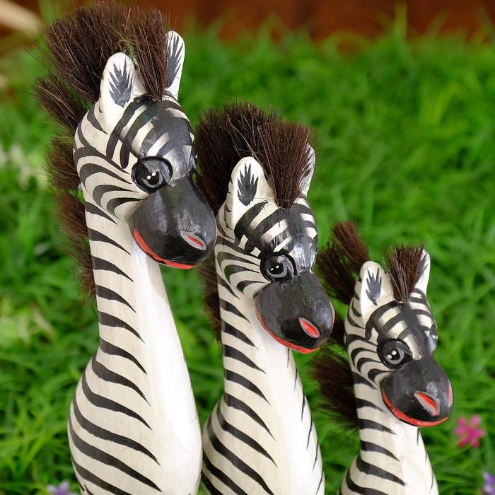 Сувенир дерево  Сувенир дерево "Семейство зебр" (набор 3 штуки: высота 40,35,30 см)