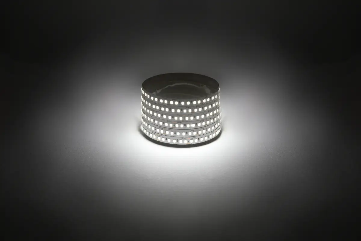 Лента светодиодная 14,4Вт/м 12В 4000К IP20 180LED/м LS2835-14,4-180-12-4000K-IP20-1 year-5m