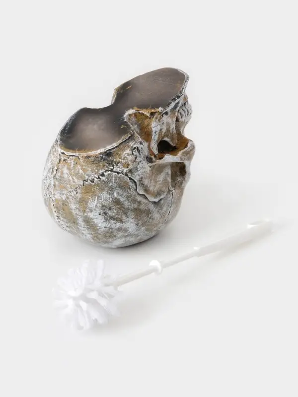 Ёршик для унитаза с подставкой &laquo;Череп&raquo;, пластиковая ручка, 16&times;15&times;22 см, белый