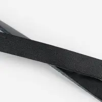 Ручка для сумки из натуральной кожи, регулируемая, с карабинами, 60&plusmn;2 см &times; 1.2 см, цвет чёрный, серебряный