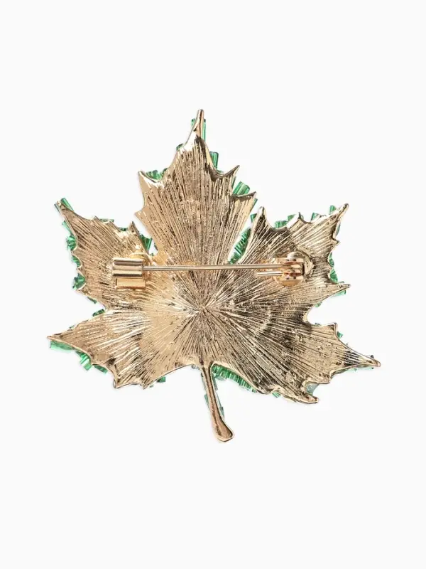 Брошь &laquo;Лист&raquo; кленовый, стеклярус, цвет зелёный в золоте