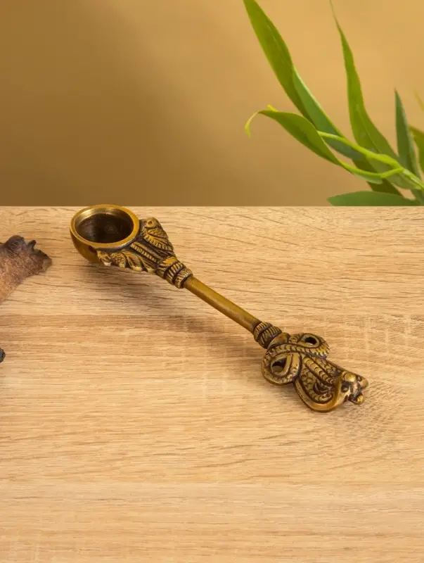 Подставка под благовония  Подставка под благовония "Ложка мира" латунь 15,5 см