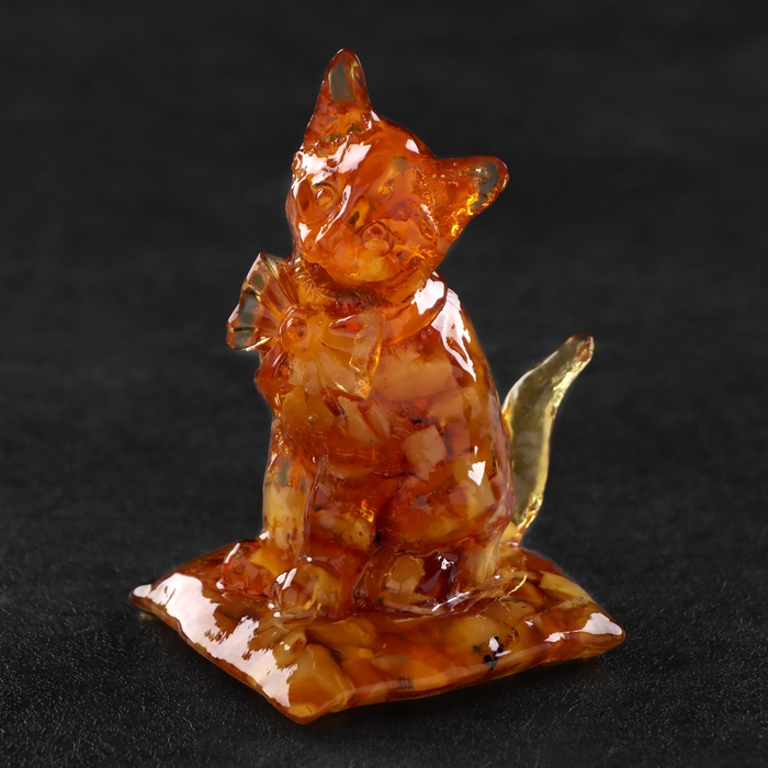 Сувенир Сувенир "Кот с бантом", янтарь