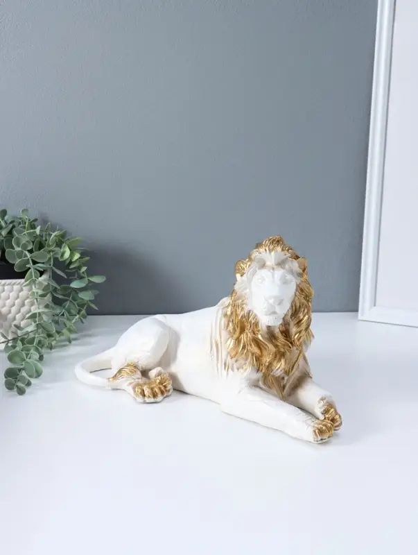 Фигура "Лев африканский №1" белый с золотом, 18х40х20 см