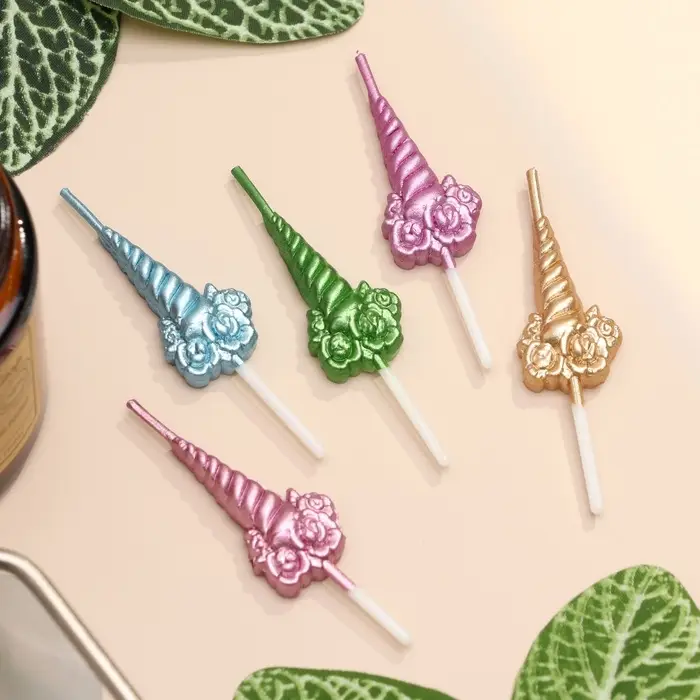 Свечи для торта &laquo;Праздничные единороги&raquo;, разноцветные, 5 шт.