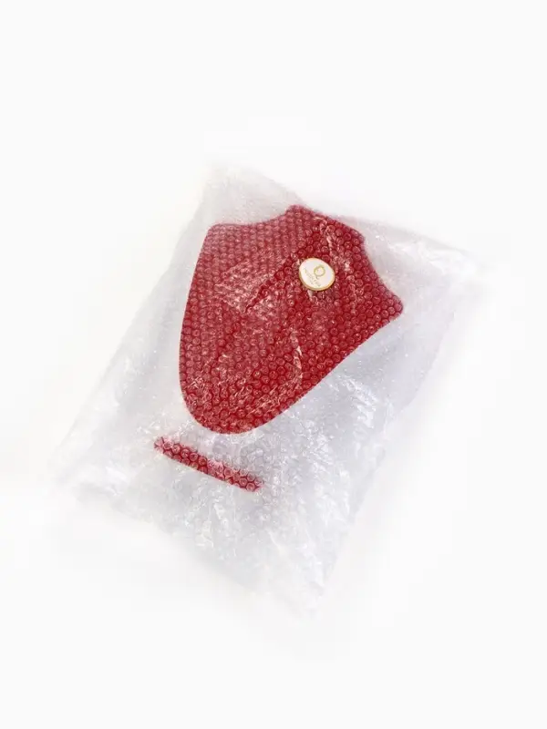 Бюст для украшений QF, 17.5&times;13&times;25 см, h=25 см, красный