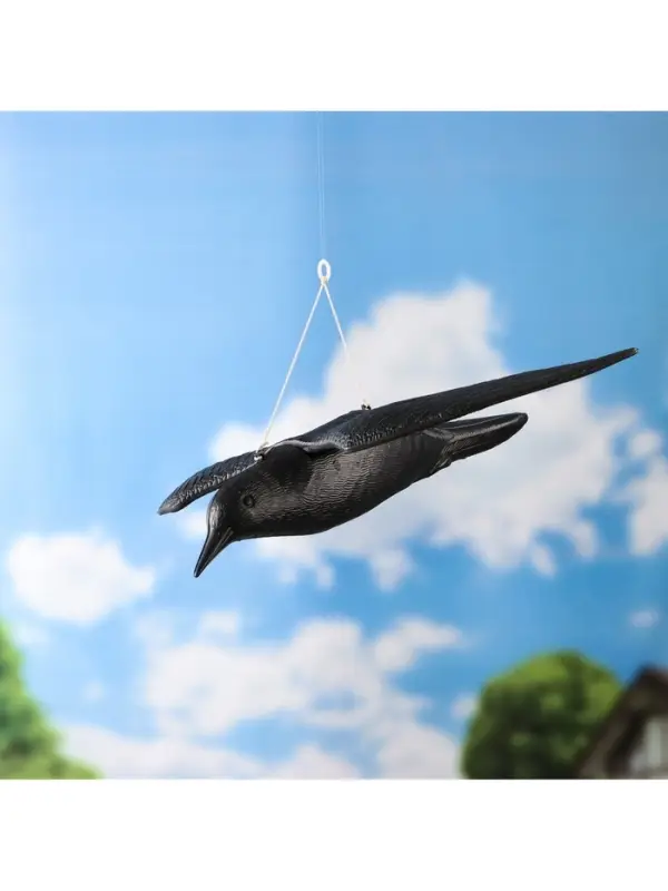 Подвесная фигура из &laquo;Чёрный дрозд&raquo;, 58&times;41&times;10 см, пластик