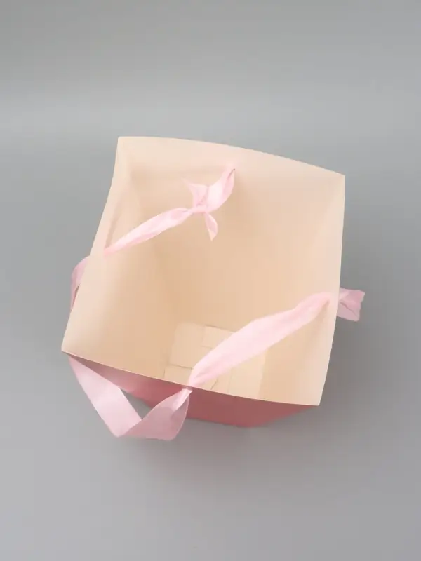 Переноска для цветов на лентах Present, 17 х 25 х 9 см