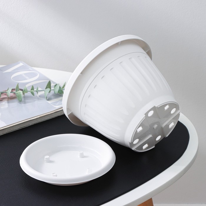 Горшок для цветов с поддоном «Сильвер ЭКО», 1.9 л, d=18 см, белый Горшок для цветов с поддоном «Сильвер ЭКО», 1.9 л, d=18 см, белый