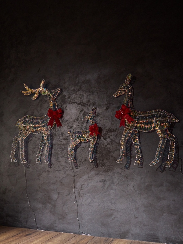 Фигура световая FROSTY  Фигура световая FROSTY "Семья оленей", 64, 100, 100 см, 1740 LED, 220V, свечение тёплое белое