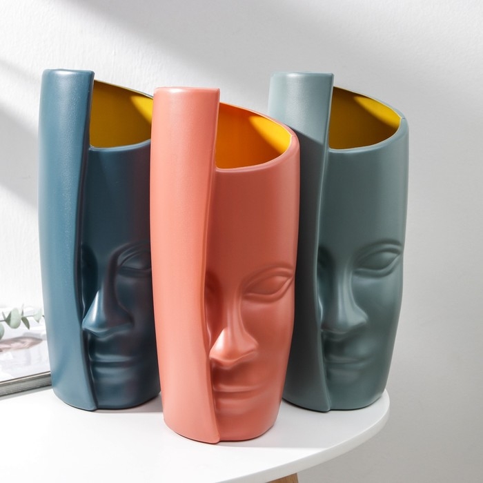 Ваза для цветов «Скульптура», 12×11,5×31 см, 2,5 л, цвет МИКС Ваза для цветов «Скульптура», 12×11,5×31 см, 2,5 л, цвет МИКС