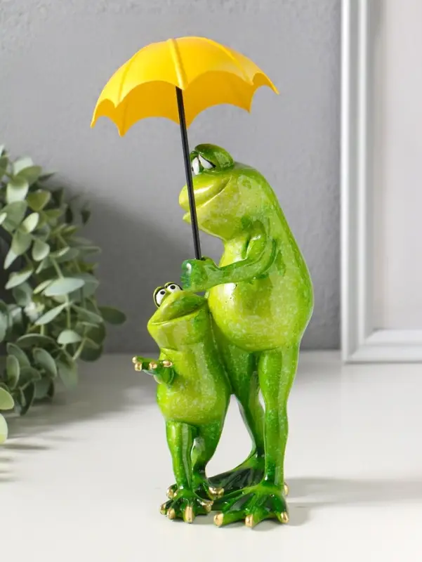 Фигурка полистоун лак &laquo;Лягуха с сыном под зонтом&raquo;, 22.5&times;9&times;11 см