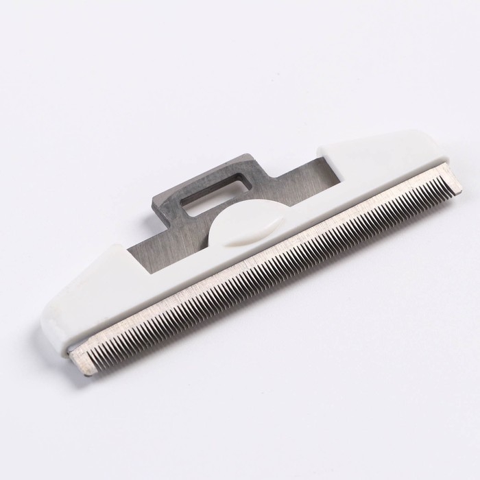 Дешеддер большой со съёмным лезвием, 15 х 10,5 см, бело-голубой Дешеддер большой со съёмным лезвием, 15 х 10,5 см, бело-голубой