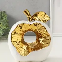 Сувенир керамика "Срез яблока" белый с золотом 11х18х22 см Сувенир керамика "Срез яблока" белый с золотом 11х18х22 см