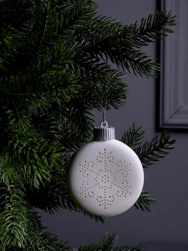 Ёлочный шар &laquo;Снежинка&raquo;, 8.7&times;3.1&times;9.8 см, 1 LED, керамика, от батареек LR44&times;3, свечение тёплое белое