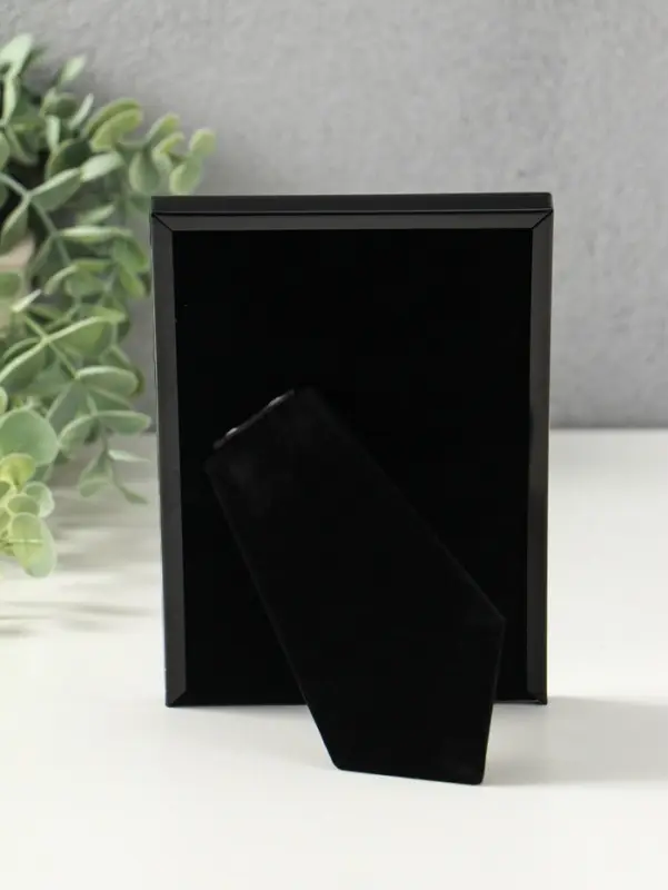 Фоторамка металл на 1 фото 10х15 см Фоторамка металл на 1 фото 10х15 см "Классик" чёрная 1,5х10,5х16 см