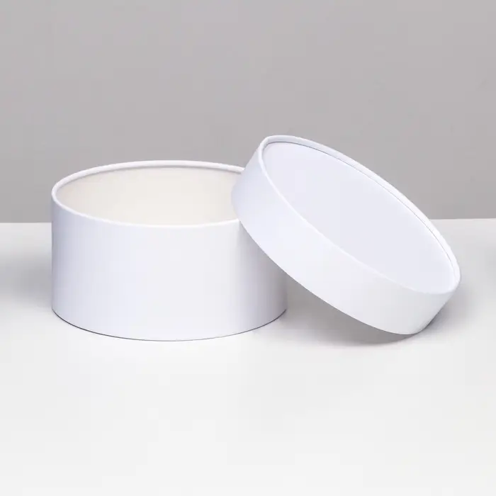 Подарочная коробка круглая &laquo;Алмаз&raquo; белый, завальцованная без окна, 21&times;11 см