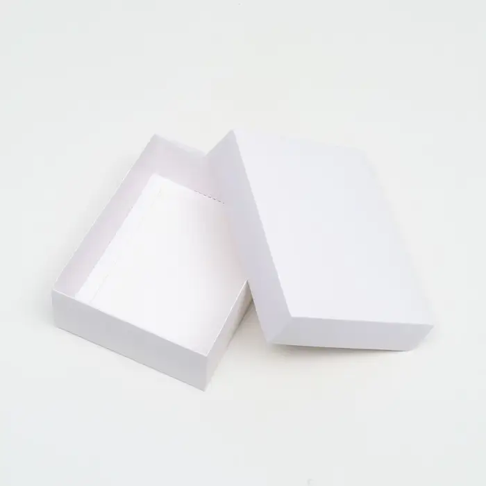 Коробка подарочная складная, упаковка, белая, 16.5×12.5×5.2 см Коробка подарочная складная, упаковка, белая, 16.5×12.5×5.2 см