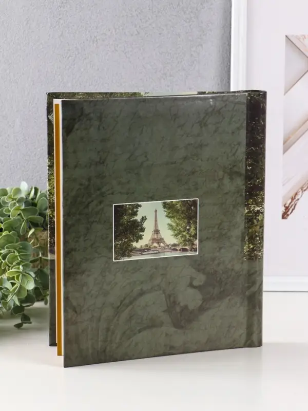 Фотоальбом 10 магнитных листов Фотоальбом 10 магнитных листов "Париж" 23X28см, пер-т внутр.спираль
