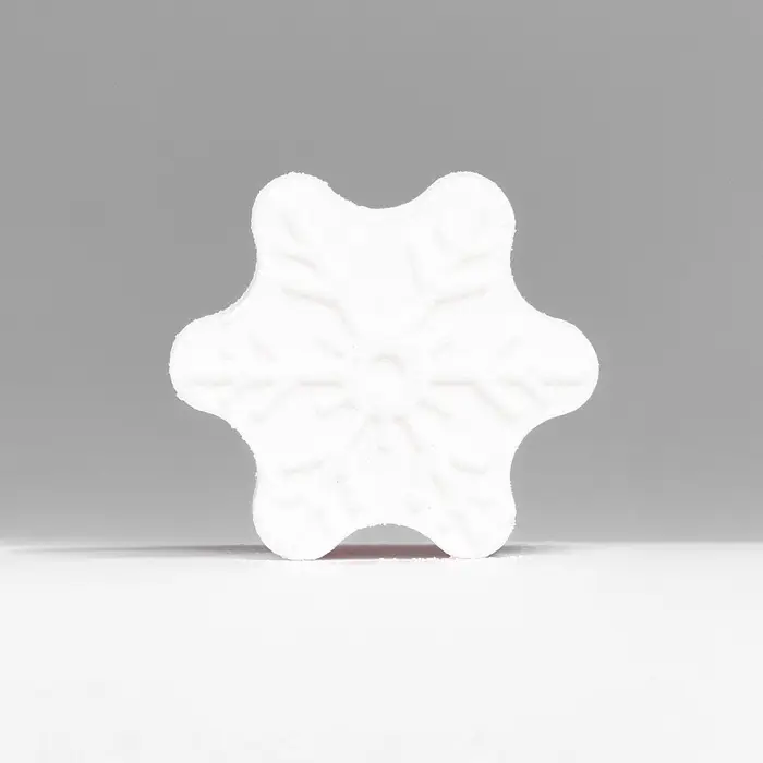 Новогодняя бомбочка для ванны с ароматом розы «Снежинка», 20 г Новогодняя бомбочка для ванны с ароматом розы «Снежинка», 20 г