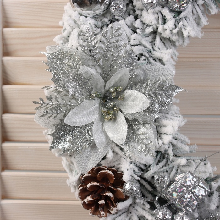 Венок новогодний d-40 см  Венок новогодний d-40 см "Фестиваль блеска" объёмные цветы шишки шары