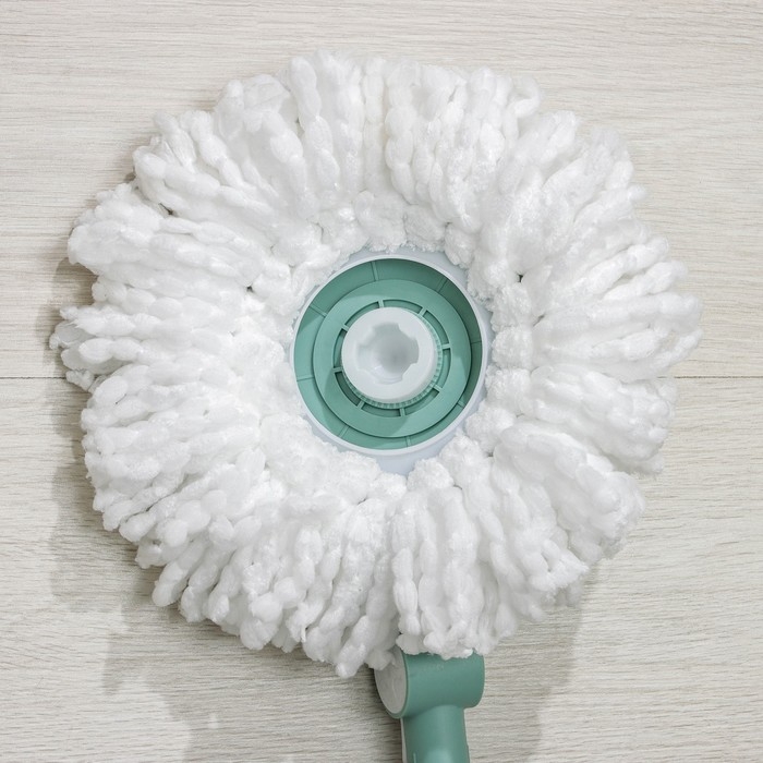 Швабра для мытья пола Доляна, металлический наконечник, микрофибра, телескопическая ручка 77-109 см Швабра для мытья пола Доляна, металлический наконечник, микрофибра, телескопическая ручка 77-109 см