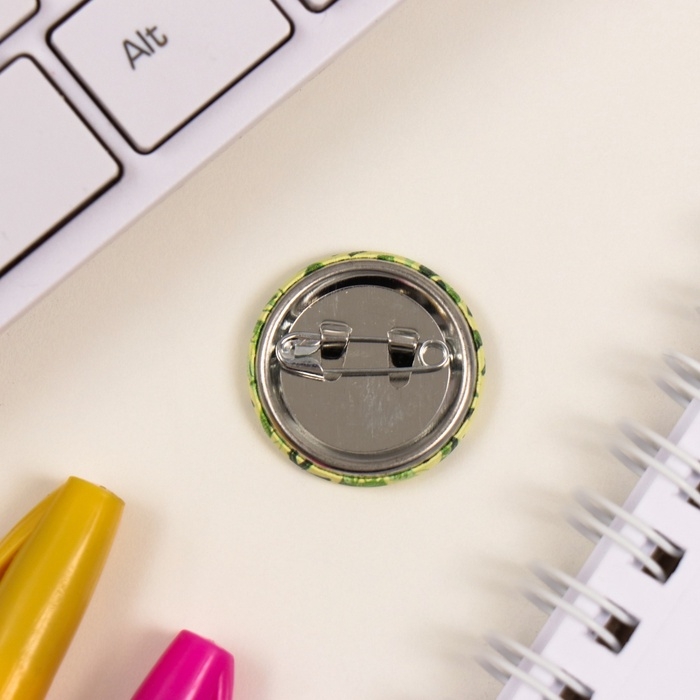 Значки закатные набор 3 шт d=25 мм Значки закатные набор 3 шт d=25 мм "Герой" 7х7 см