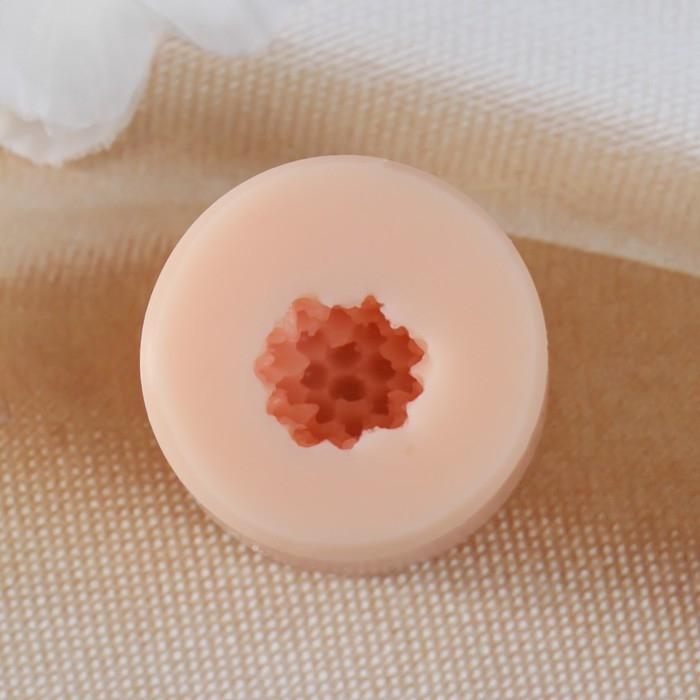 Молд силикон Молд силикон "Ягода" 1,5х1,5х1,5 см