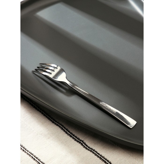 Вилка десертная из нержавеющей стали «Хоккайдо», длина 14,5 см, цвет серебряный Вилка десертная из нержавеющей стали «Хоккайдо», длина 14,5 см, цвет серебряный