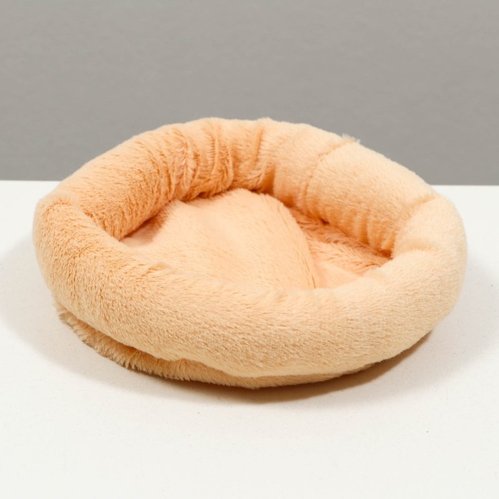 Лежанка  Лежанка "Удобная" для грызунов 20*20 см, плюш, сенпух, полипропилен