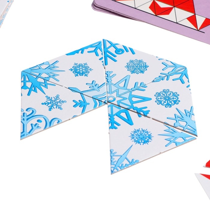 Развивающая игра «Снежинки. Тримино» Развивающая игра «Снежинки. Тримино»