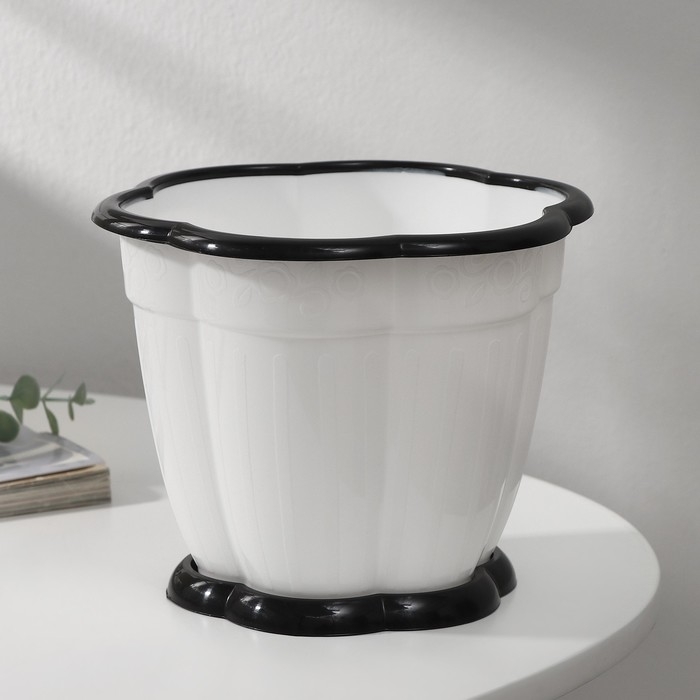 Горшок с поддоном «Восторг», 1,5 л, цвет белый Горшок с поддоном «Восторг», 1,5 л, цвет белый