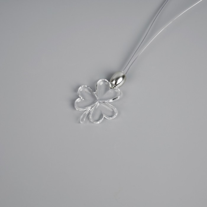 Светодиодный кулон «Клевер» 60 см, батарейки, свечение мульти (RGB) Светодиодный кулон «Клевер» 60 см, батарейки, свечение мульти (RGB)